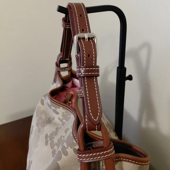 Dooney & Bourke Disney Parks Tonal Mickey Mouse Shoulder Bag - Champsac - Picture 8 of 15